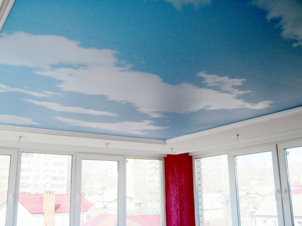 Глянцевый белый Натяжной потолок в спальне 16 м²